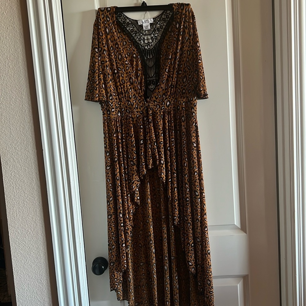 Coverup high low top
